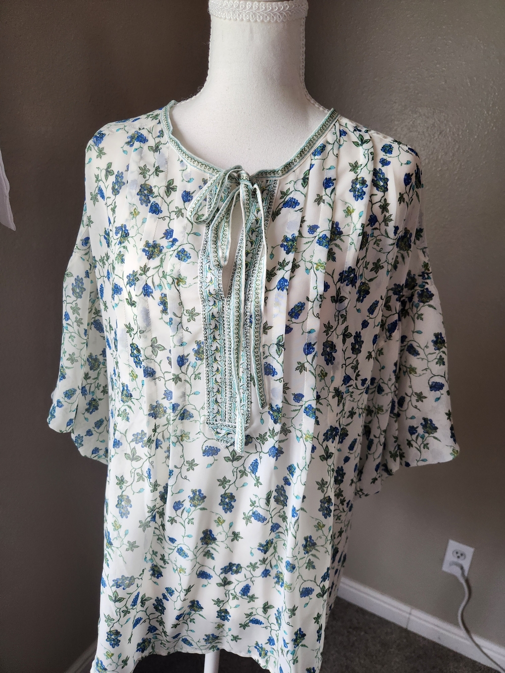 Max Studio Cream Blouse with Blue and Green Floral Tie-Neck